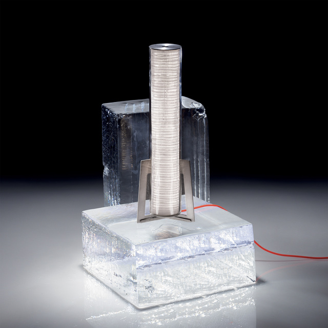 Criosfera, a light emerging from ice as a symbol of balance between nature and innovation.