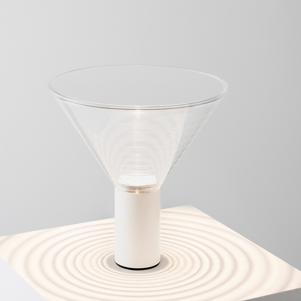 Look at Me - Table - White with Transparent Diffuser
