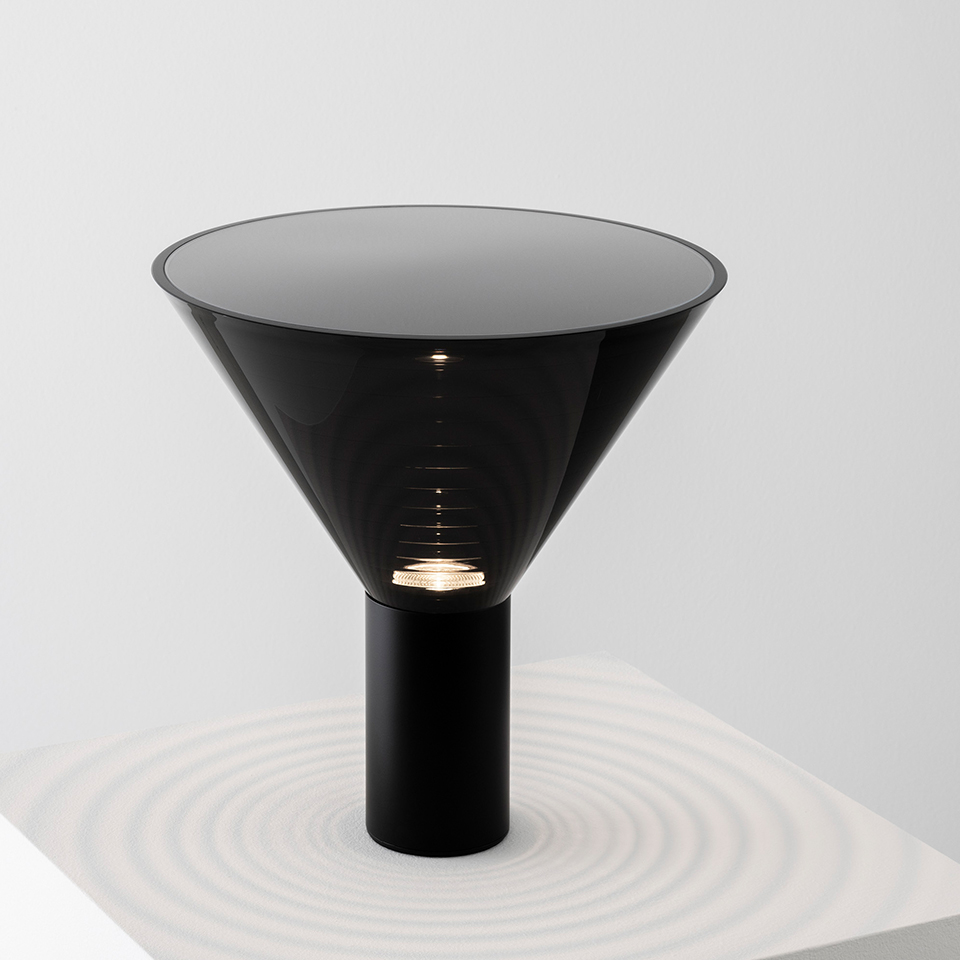 Look at Me - Table - Black with Black Diffuser