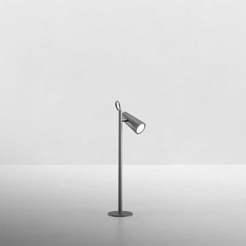 Conus - Bollard - 450 - Silver