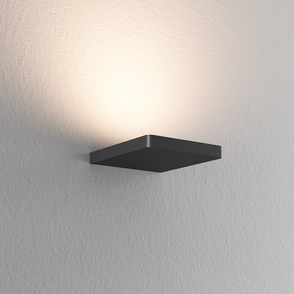 Ulrich - 2700K - Black Glossy