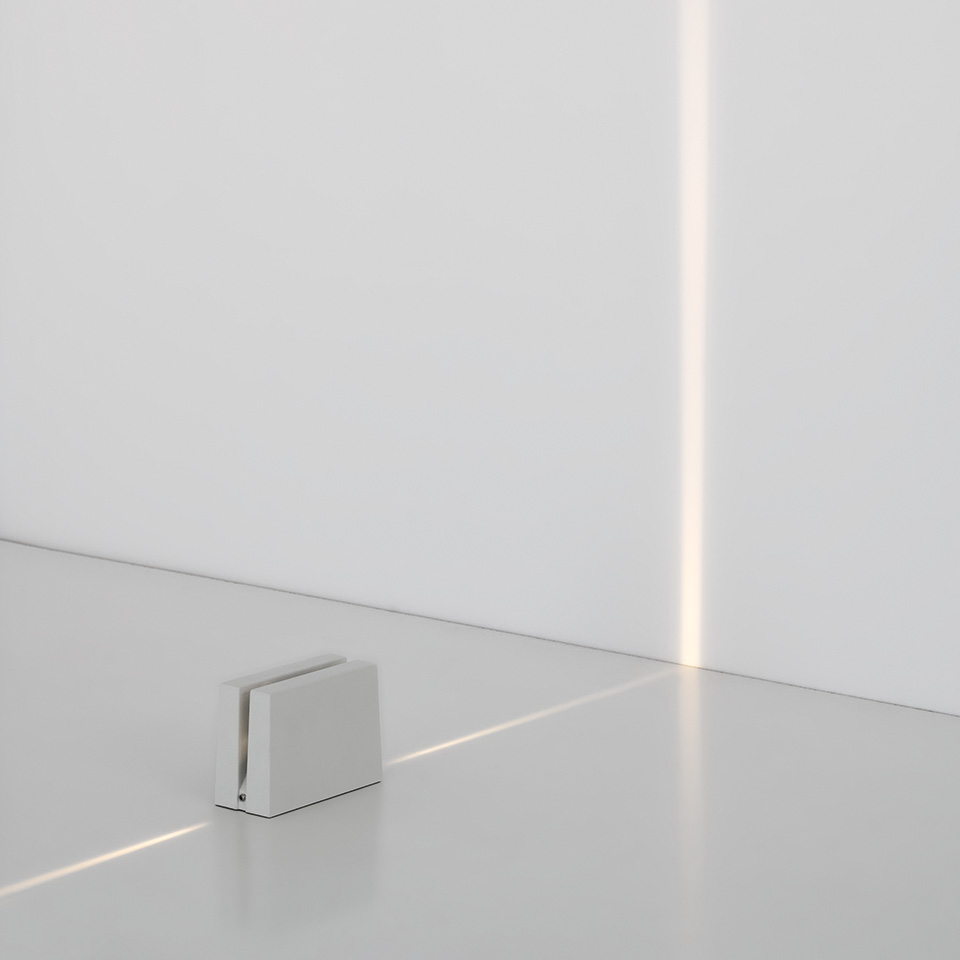 Antarktikós - White Light