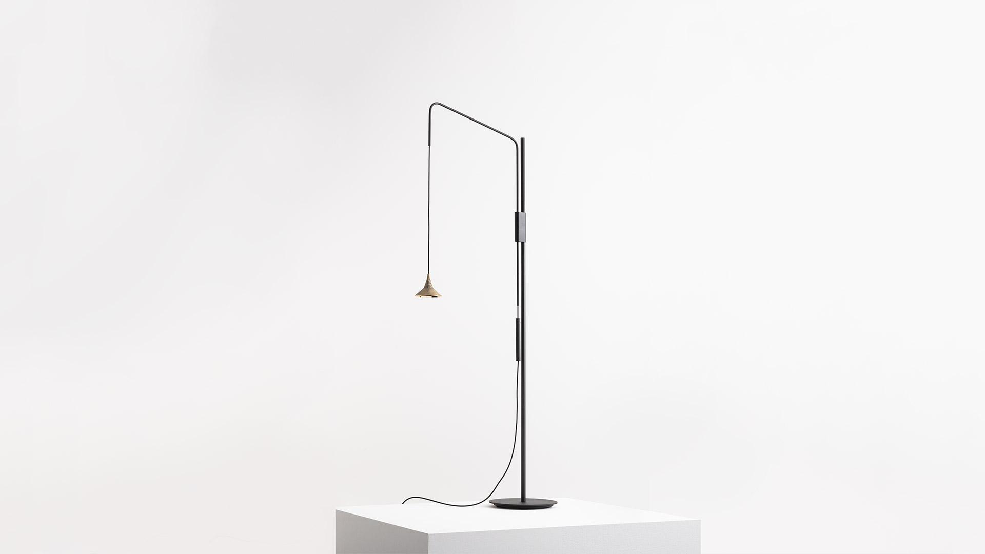 REDO GROUP lampe pour miroir ERMES 120 cm (3000K - Métal et polycarbonate  satiné) - Amoble Design